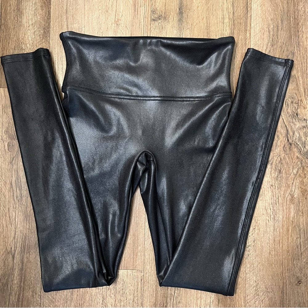 Spanx Faux Leather Leggings in‎ Black Size Small